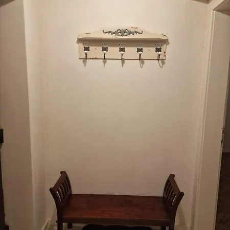 Eroilor Downtown Apartment *